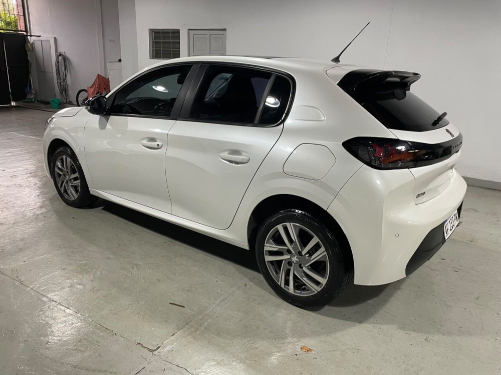 Peugeot 208 1.6 Feline Tiptronic — foto 9